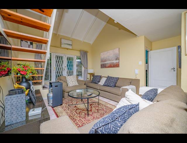 3.5 BEDROOM TOWNHOUSE FOR SALE IN THE WOLDS